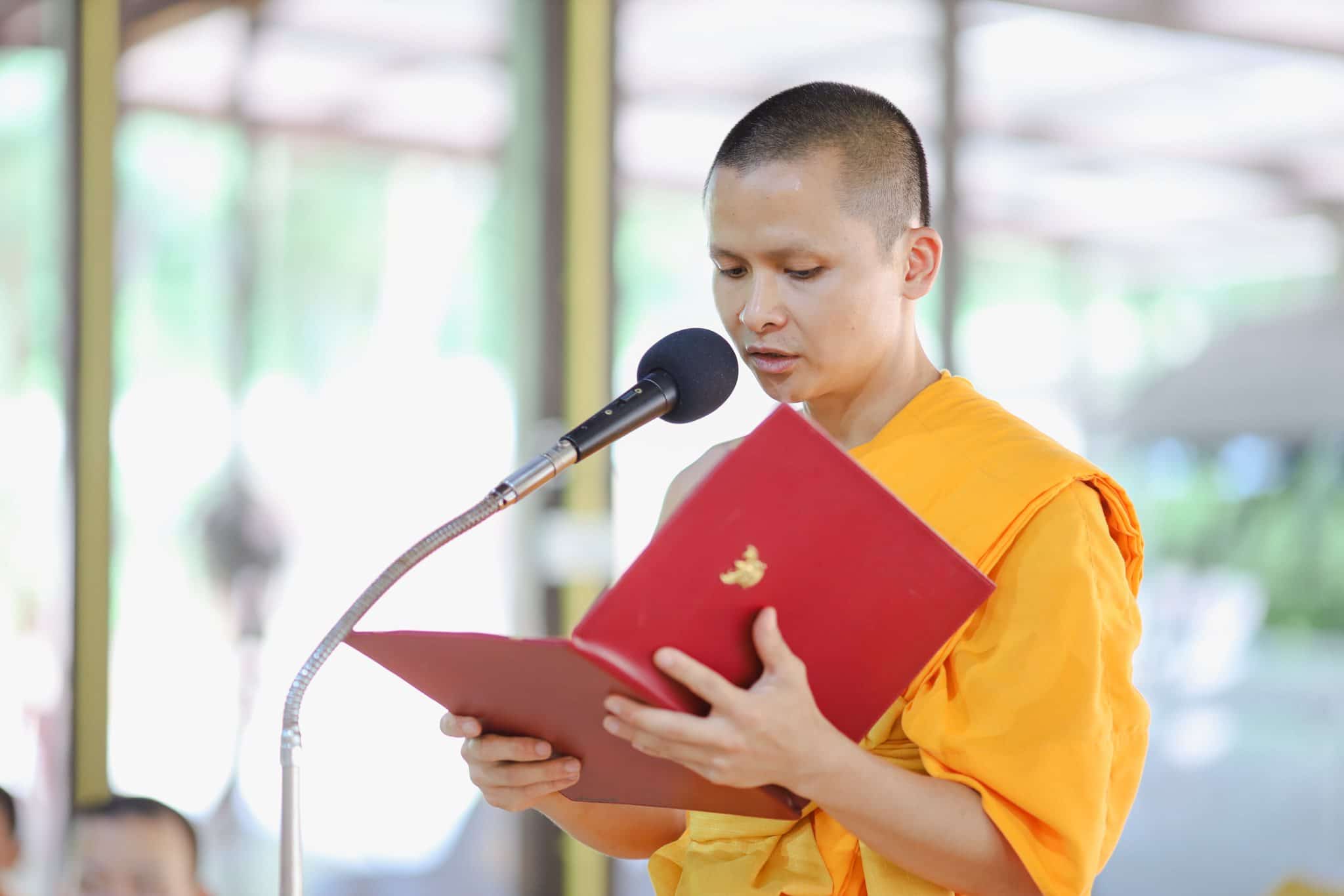 การสอนธรรมะ