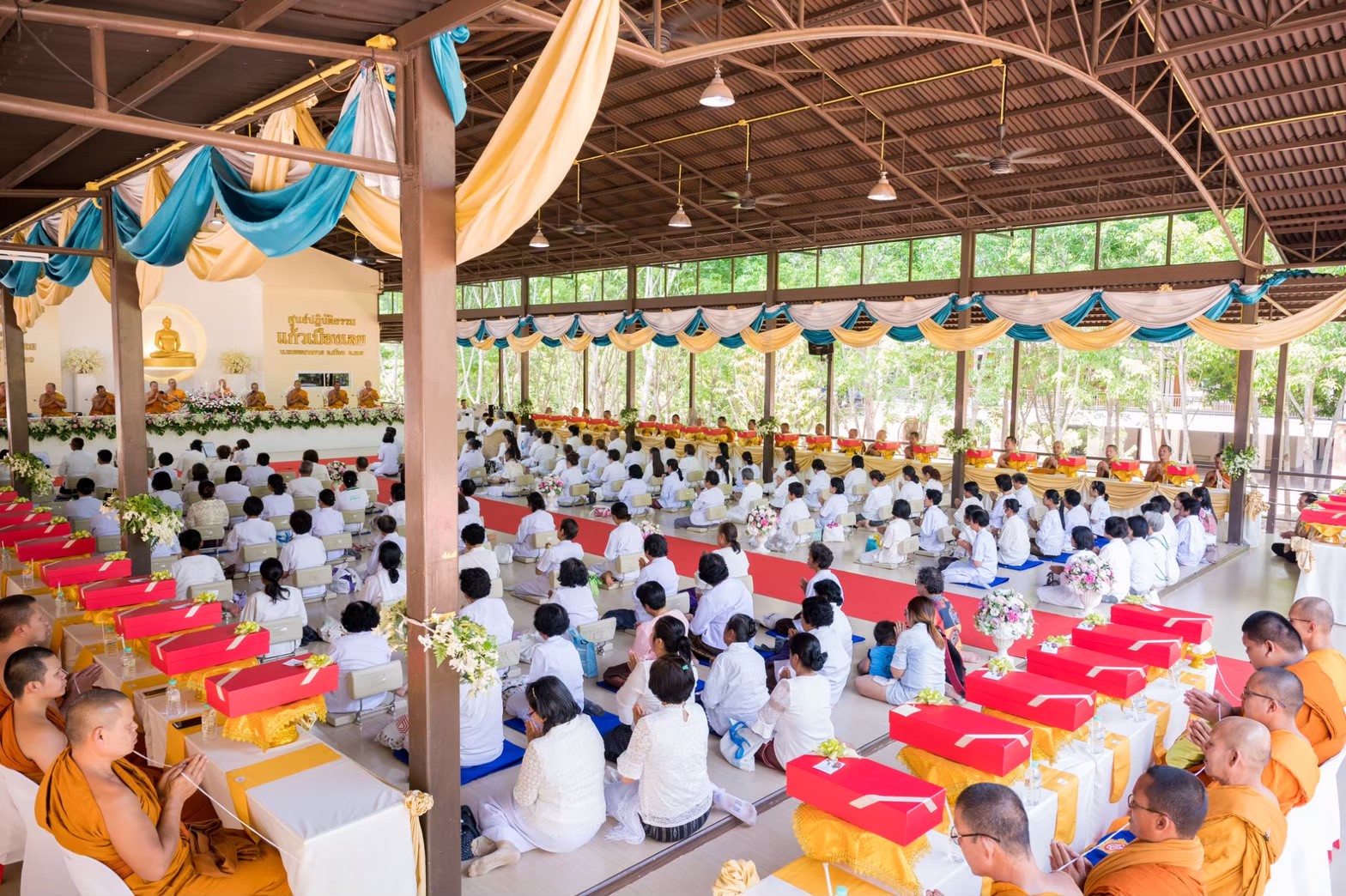 อาคารแก้วสารพัดนึก