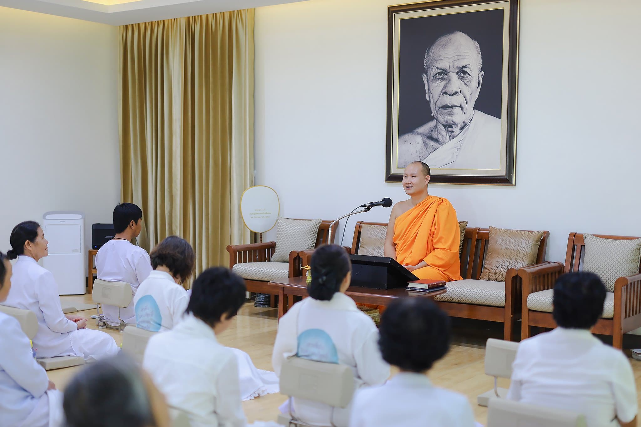 โครงการปฏิบัติธรรมญาติโยม
