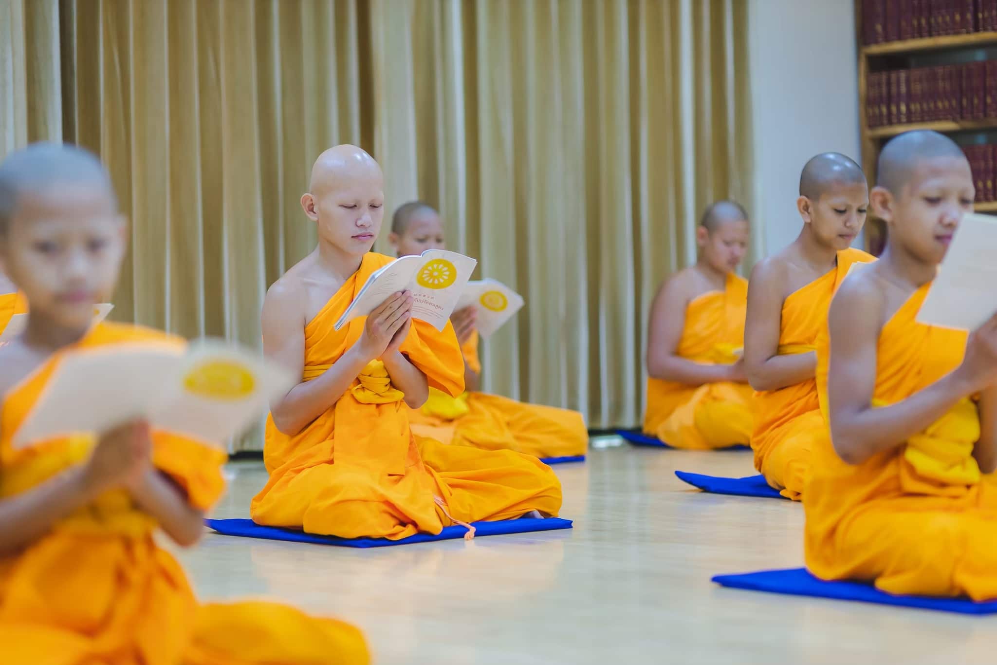 สวดมนต์ทำวัตรเช้า-เย็น